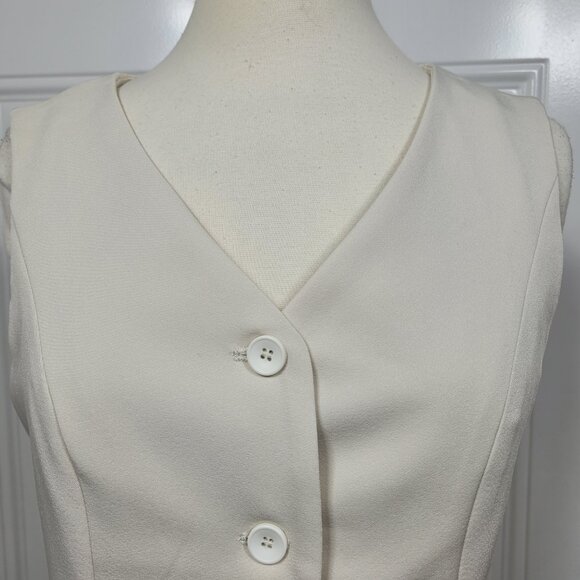 NWT Women's Button Front Waistcoat V-Neck Dressy Vest Sleeveless Cream Size XS - Picture 2 of 6